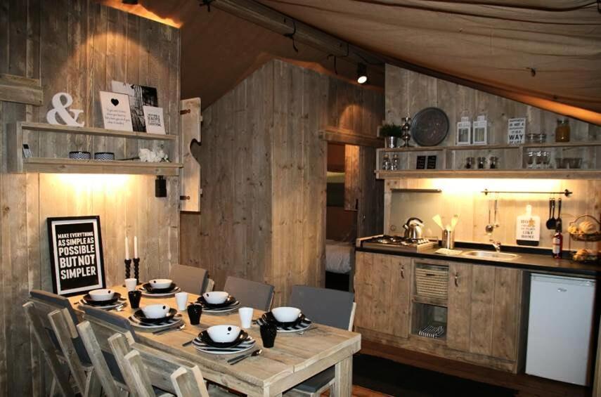 Camping Maeva Escapades Millau Plage Esterno foto